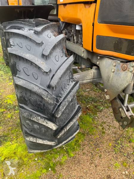 Renault 825RZ tractor