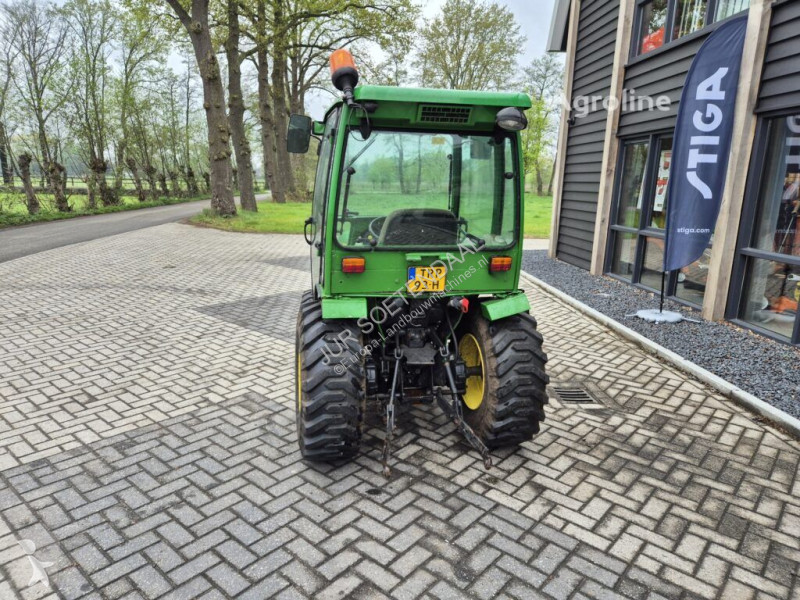 Traktor John Deere 2520