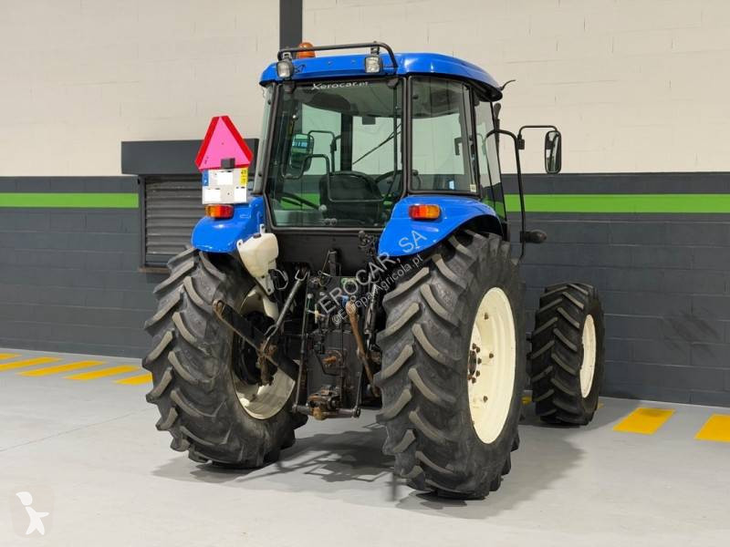 Tractor agrícola New Holland TD5050 Cabine AC 4RM