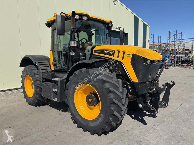 Lantbrukstraktor JCB
