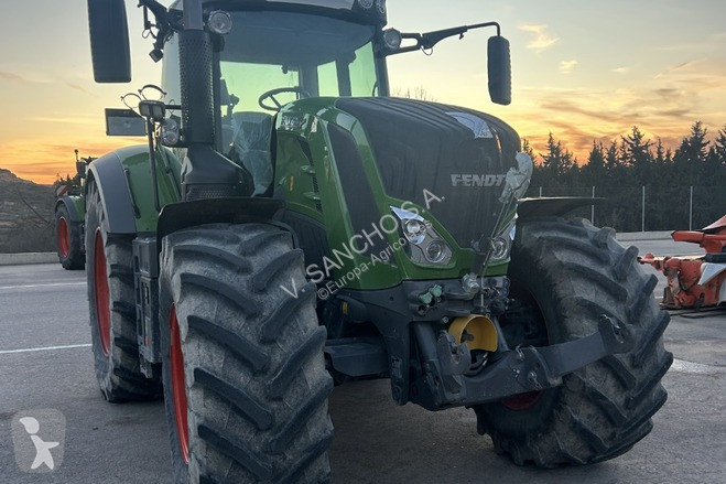 Landbrugstraktor Fendt 824 PROFI PLUS