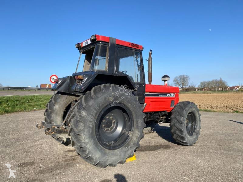 Case IH 1255XL/AXL tractor