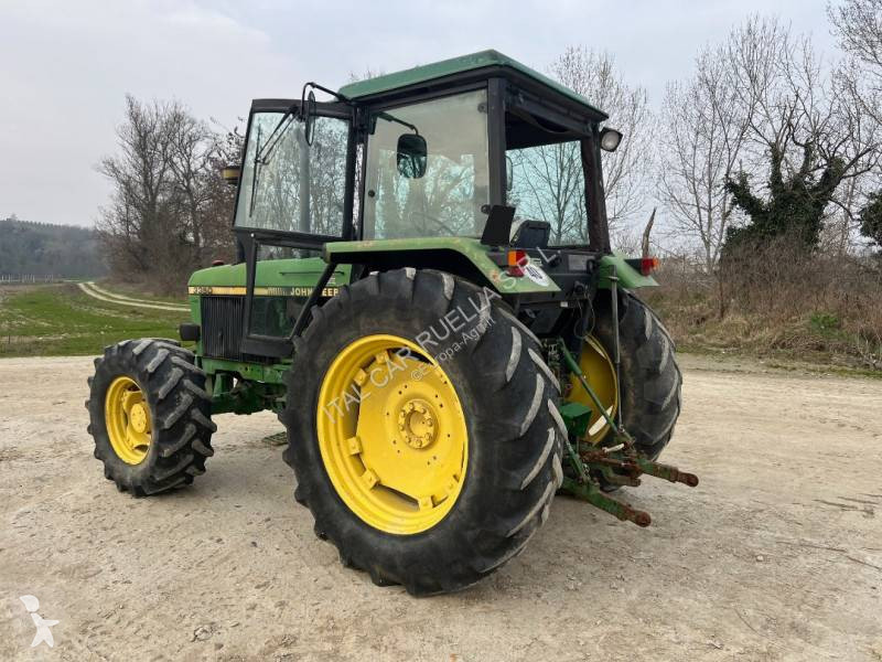 Lantbrukstraktor John Deere 3350