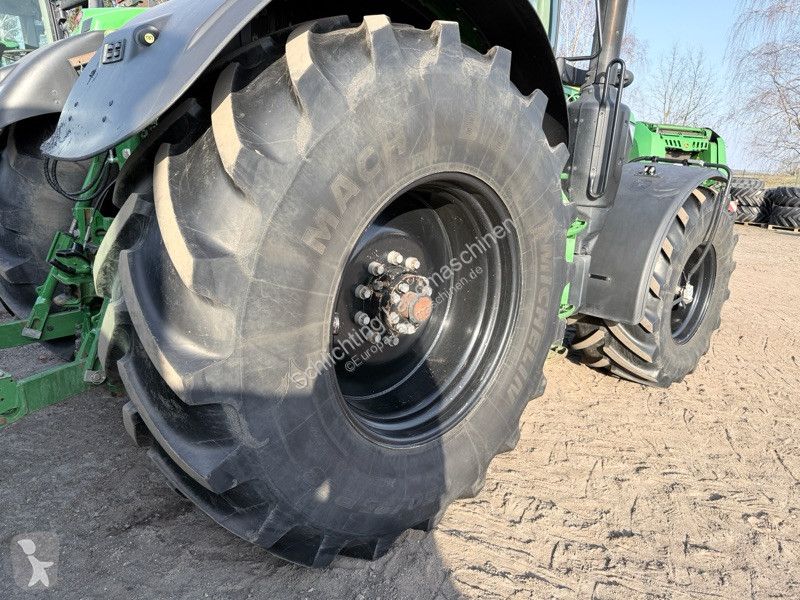 Tracteur agricole John Deere 6215R
