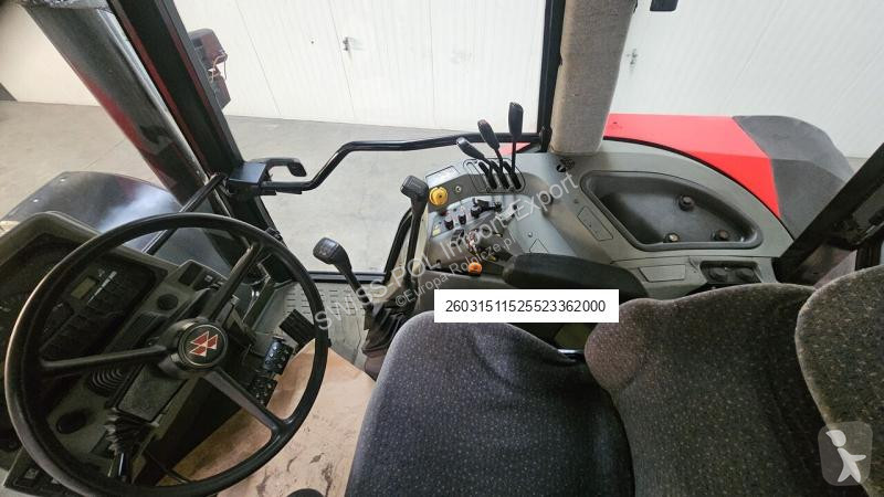 Traktor Massey Ferguson 8110