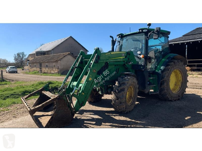 Tracteur agricole John Deere 6110R