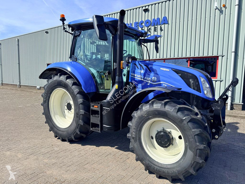 Lantbrukstraktor New Holland T6.145 AC STAGE V...