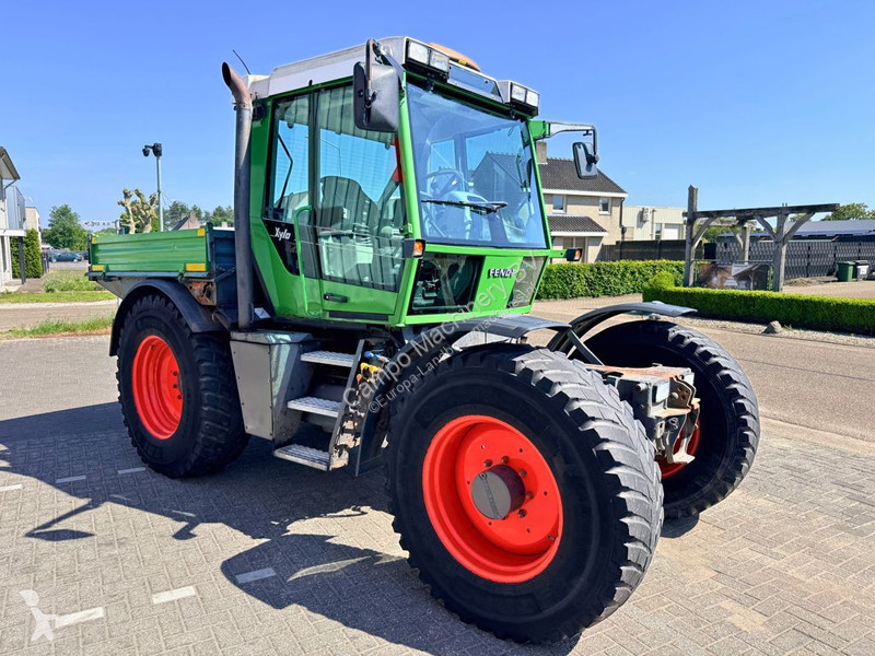 Tractor Fendt Xylon 520