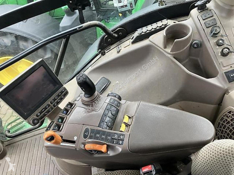Lantbrukstraktor John Deere 6110R