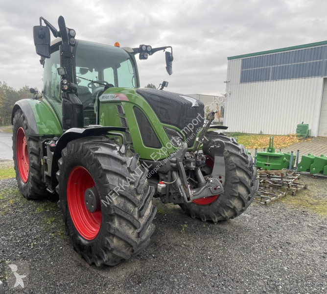 Landbrugstraktor Fendt  824 Power Plus