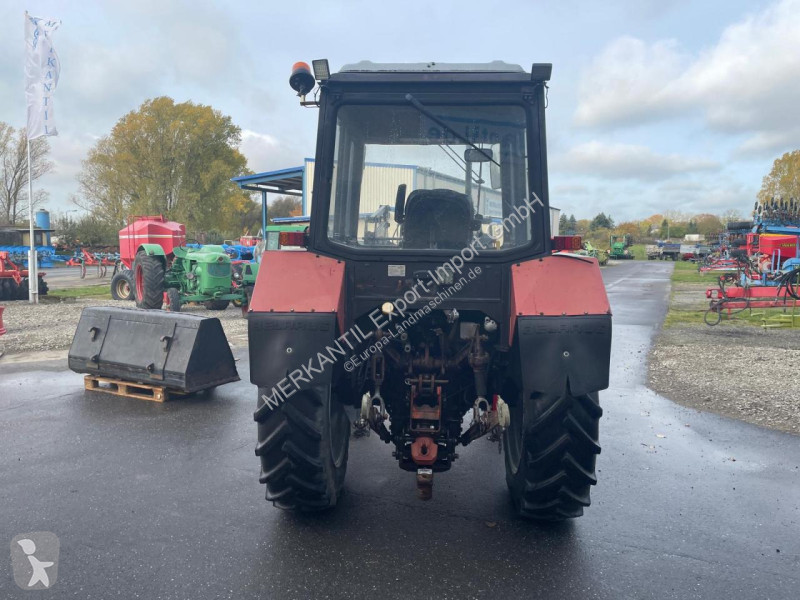 Lantbrukstraktor Belarus  MTS 820 + FL
