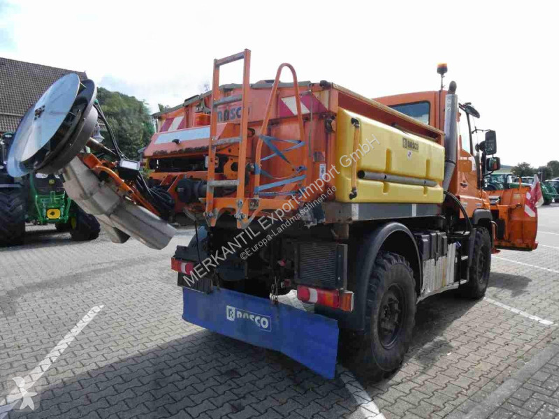 Lantbrukstraktor Unimog   U 318