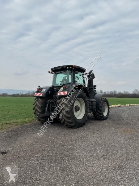Lantbrukstraktor Valtra mit RÜFA