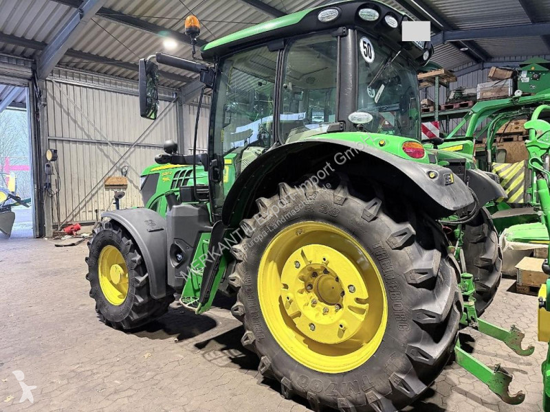 Lantbrukstraktor John Deere 6130R