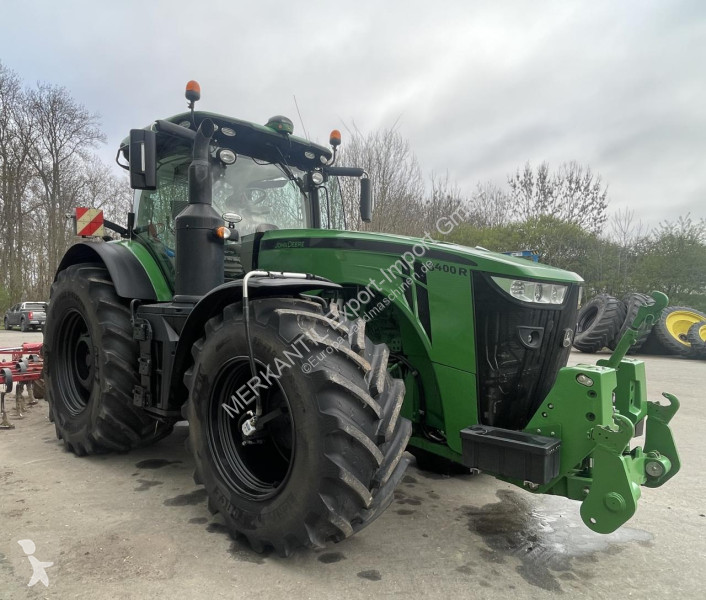 Lantbrukstraktor John Deere 8400 R e23