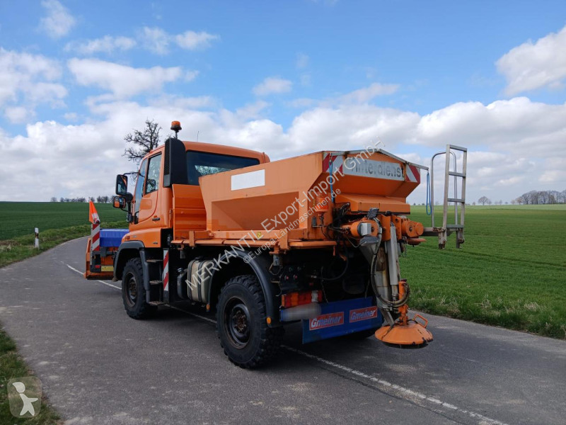 Lantbrukstraktor Unimog  U 300