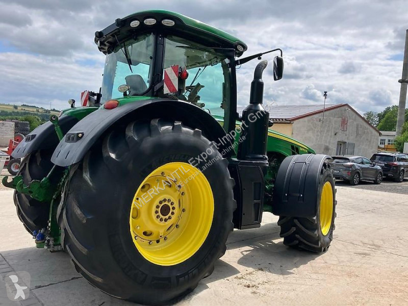 Lantbrukstraktor John Deere 8270R *E23* Motor neu