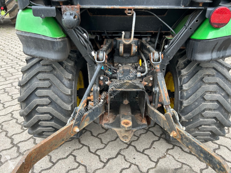 Lantbrukstraktor John Deere 1026 R