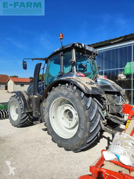 Valtra  t194 tractor