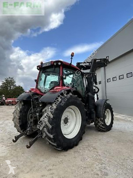 Valtra  n134a tractor