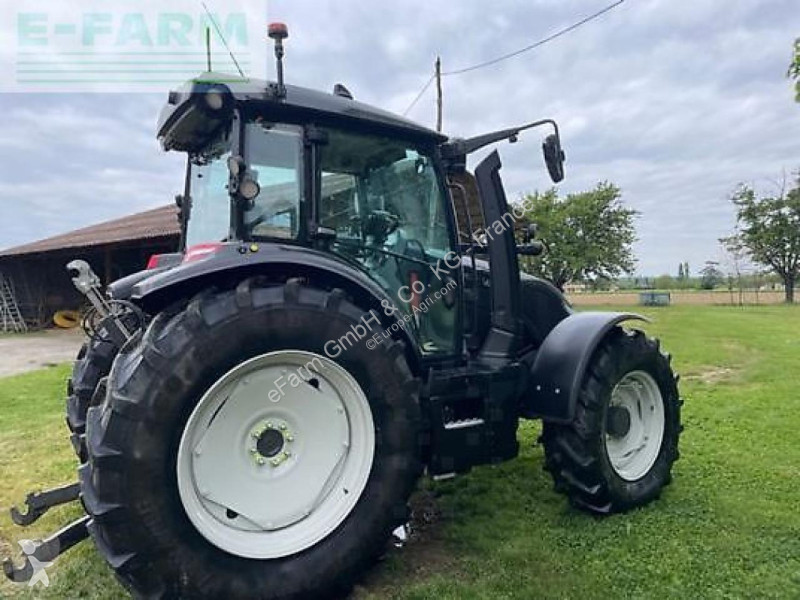Lantbrukstraktor Valtra  g125v