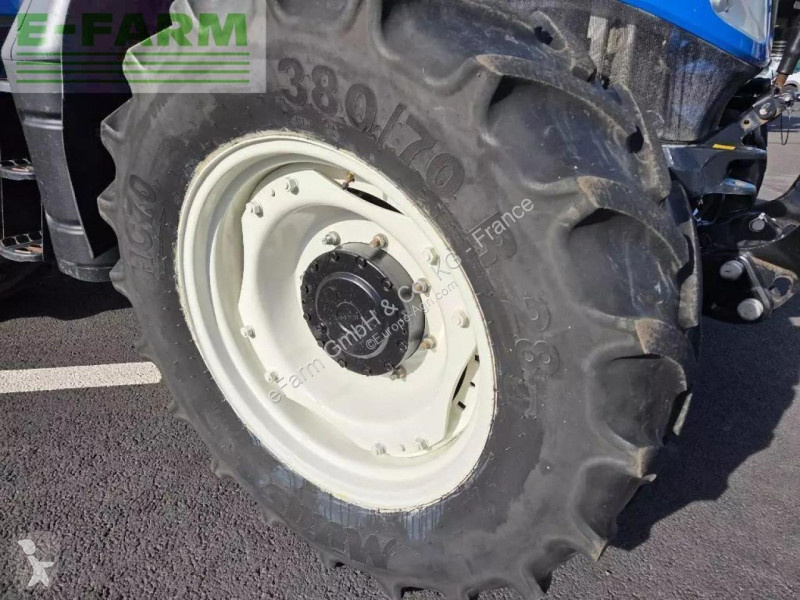 Landbrugstraktor New Holland  t5-100