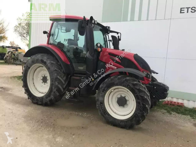 Landbrugstraktor Valtra  n 114 hitech