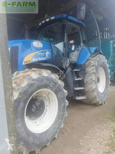 Landbrugstraktor New Holland  t8030