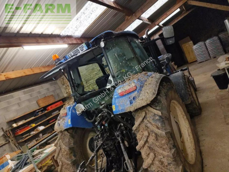 Landbrugstraktor New Holland  t5.105