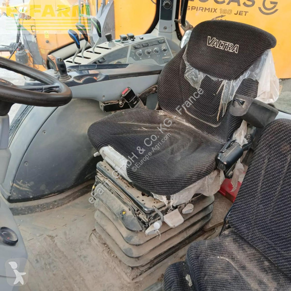 Landbrugstraktor Valtra  n174