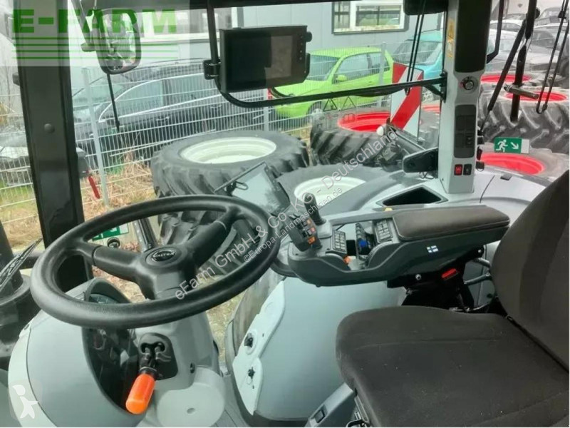 Landbrugstraktor Valtra  s324 smarttouch mr19