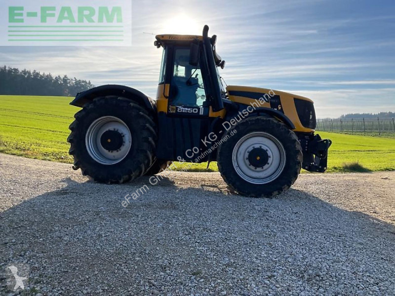 Lantbrukstraktor JCB  fastrac 8250