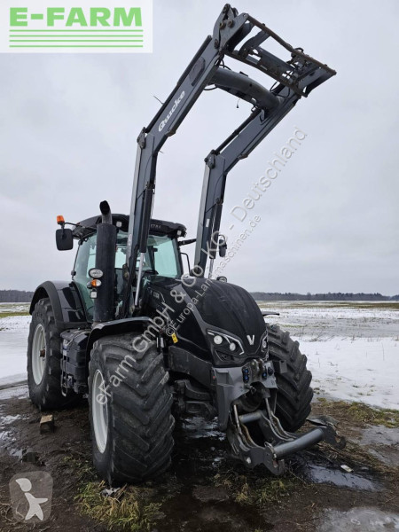Lantbrukstraktor Valtra