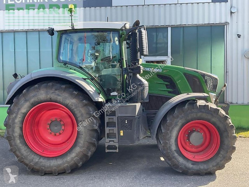 Landbrugstraktor Fendt  828 vario s4