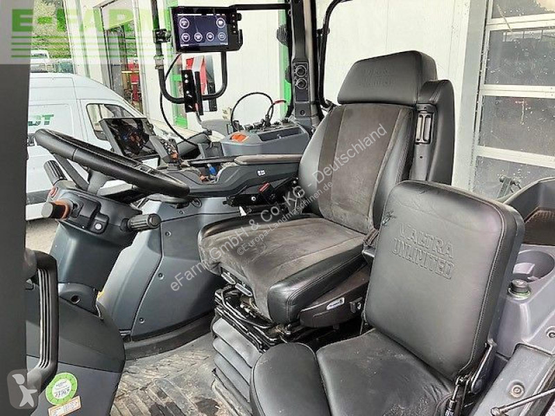 Landbrugstraktor Valtra  q305