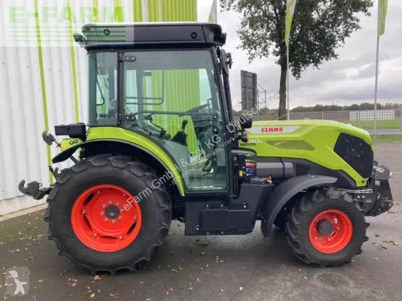 Landbrugstraktor Claas  nexos 240 m