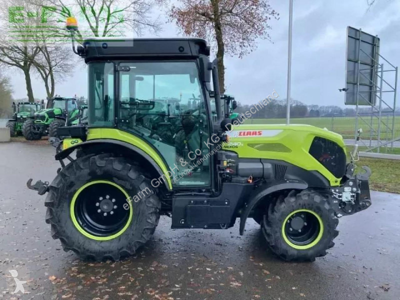 Landbrugstraktor Claas  nexos 240 s