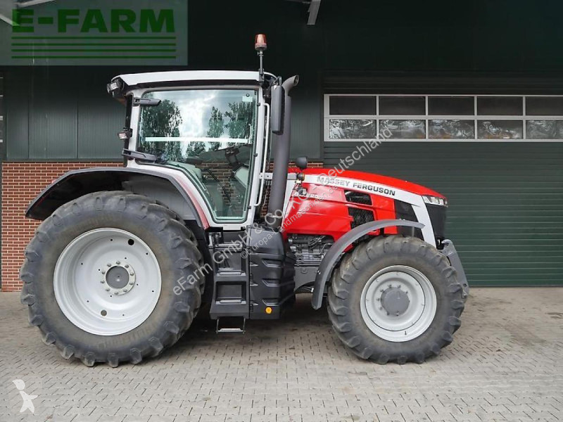 Lantbrukstraktor Massey Ferguson  8s.225 dyna-7