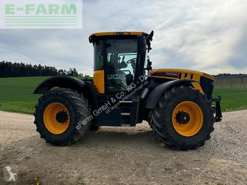 Lantbrukstraktor JCB  fastrac 4220