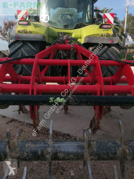 Lantbrukstraktor Claas  ARION 660 St4 CMATIC