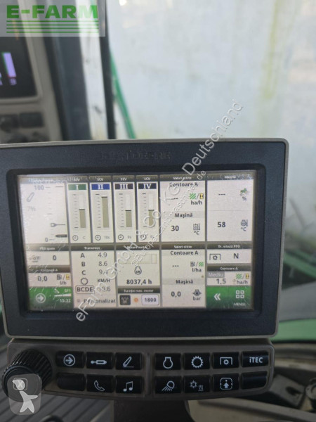 Lantbrukstraktor John Deere 7230R