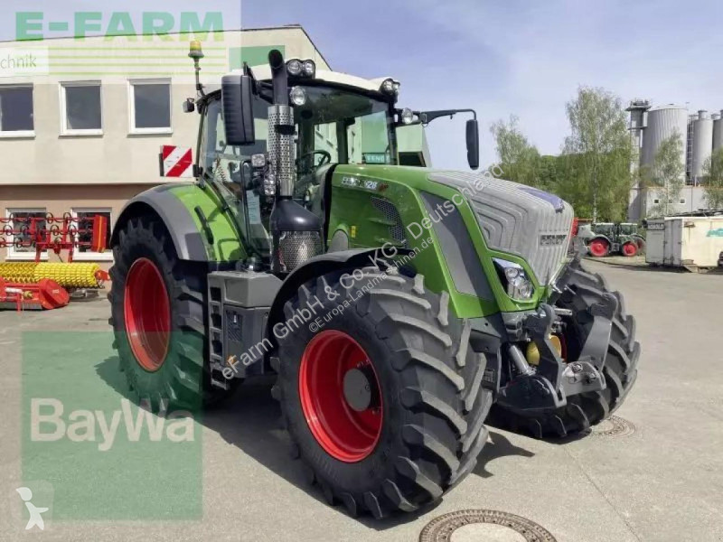 Landbrugstraktor Fendt  828 vario s4 profi plus