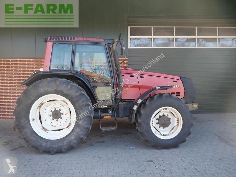 Landbrugstraktor Valtra  8450