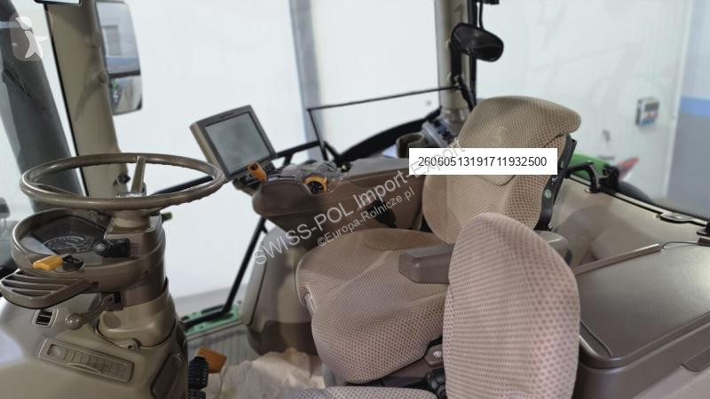 Traktor John Deere 6215 R