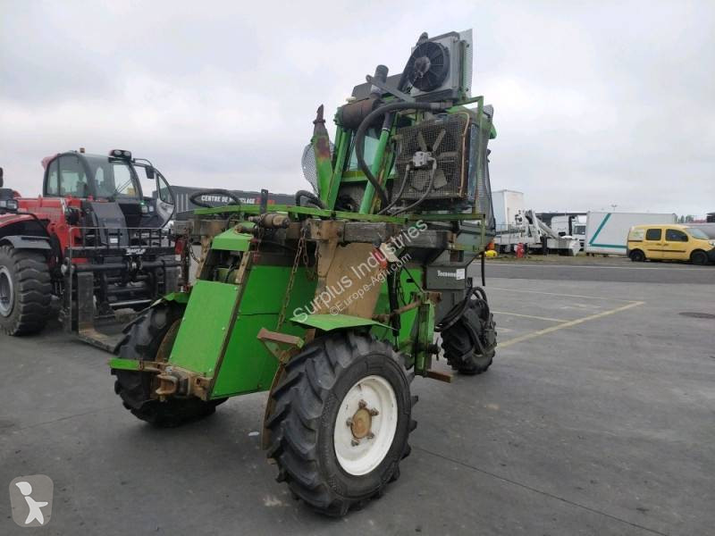 Tracteur agricole Tecnoma TXH 90