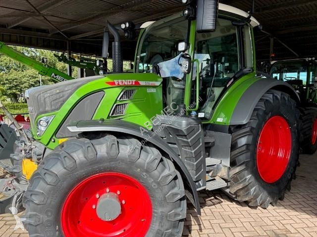 Lantbrukstraktor Fendt 516 profi plus Gen3
