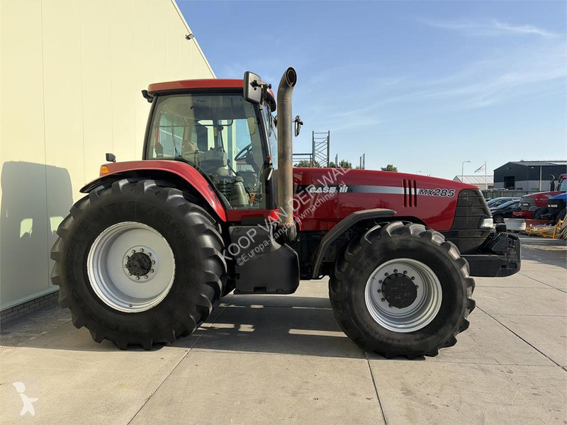 Case IH Magnum MX 285 tractor