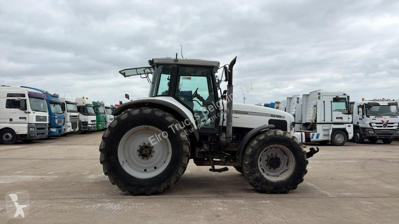 Lantbrukstraktor Massey Ferguson 8220 POWER...