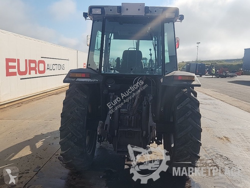 Сільськогосподарський трактор Massey Ferguson 3060