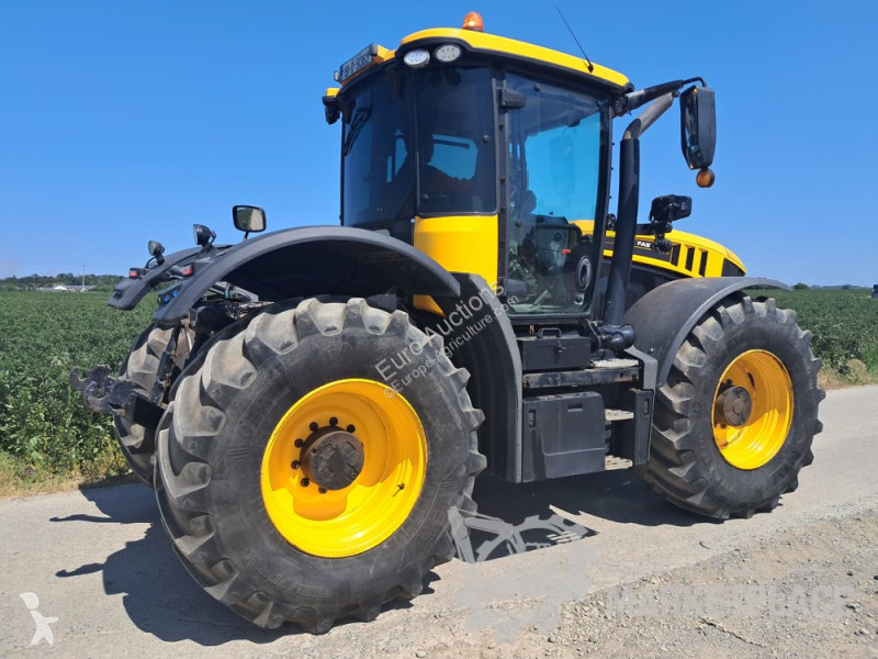 Сільськогосподарський трактор JCB FASTRAC 4220